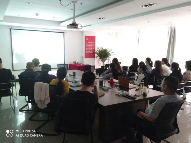 【子公司動(dòng)態(tài)】提升技術(shù)支撐能力 夯實(shí)事業(yè)發(fā)展基礎 ——房興公司2名同志順利考取注冊測繪師